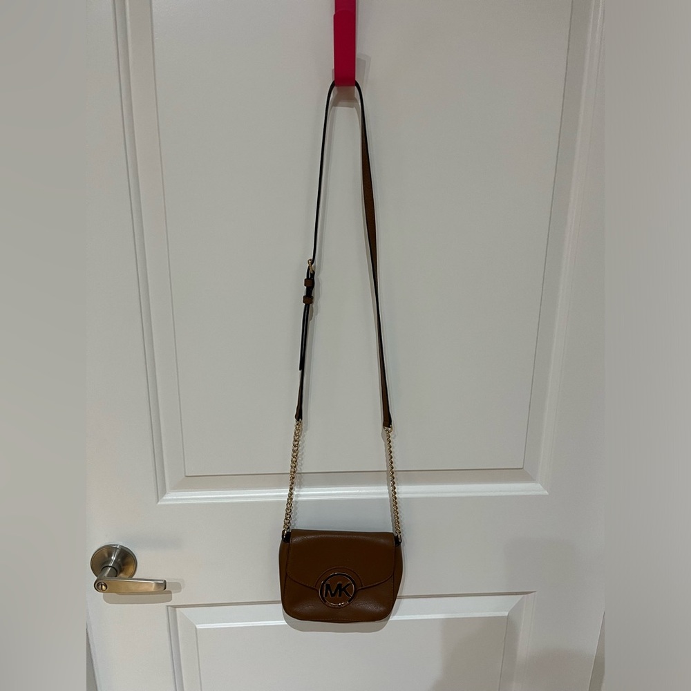 Small Michael kors crossbody, brown